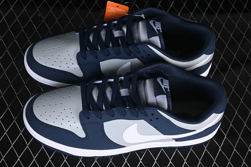 All categories Nk SB Dunk series Nk SB Dunk Low low-top sneakers Nike Dunk Low "Suede Georgetown" Georgetown low-top casual sneakers IB3079-400